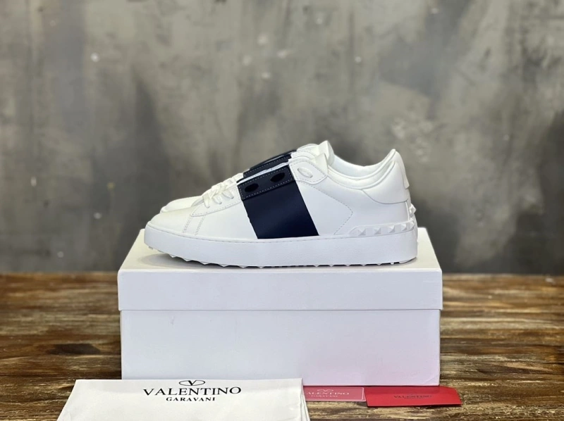 Sophisticated Vxlxntino Casual Shoes 231436