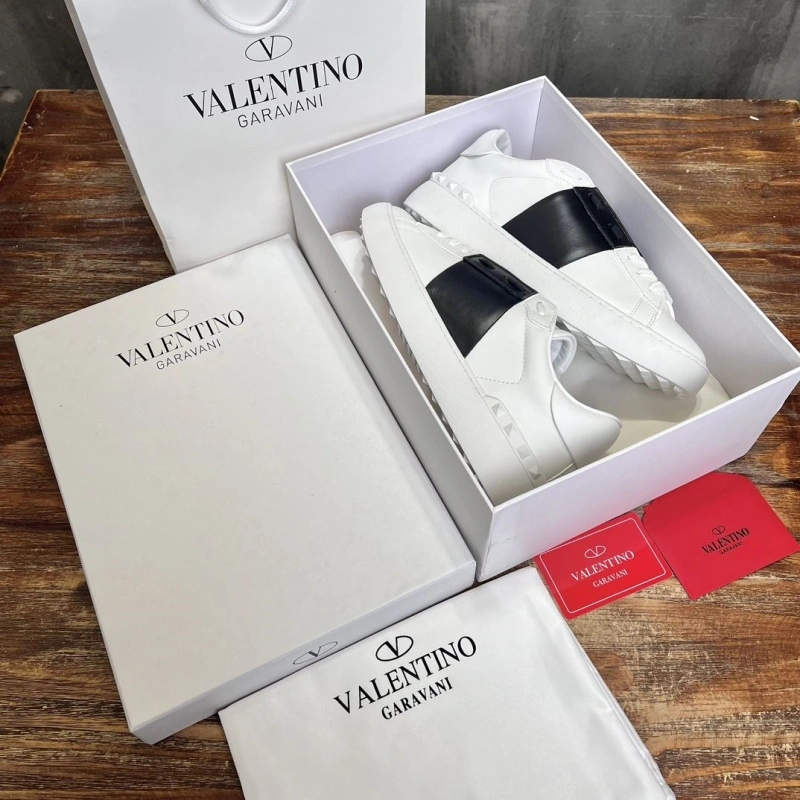 Timeless Vxlxntino Casual Shoes 231428