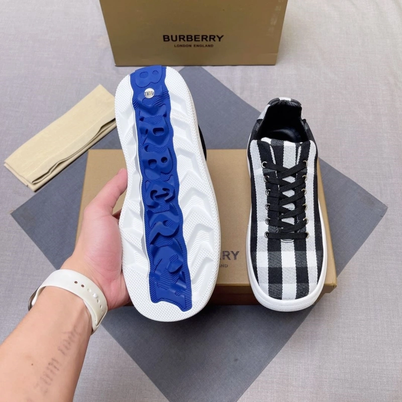Timeless Bxrbxrry Sneakers 115299