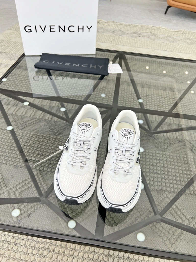 Gxvxnchy Sneakers HighQuality 153745