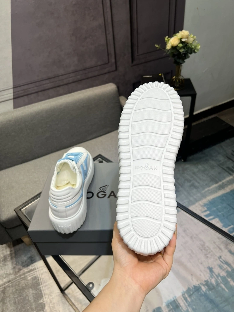 Versatile Hxgxn Sneakers 177468