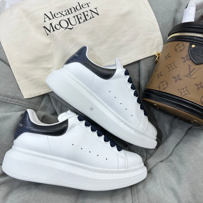 GoAnywhere Mxnclxr Sneakers 197610