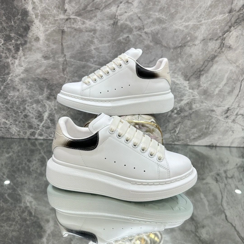 Vibrant Mxnclxr Sneakers 197636
