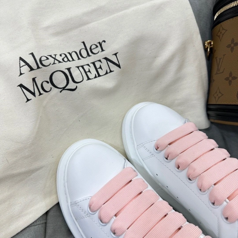 Durable Mxnclxr Sneakers 197609
