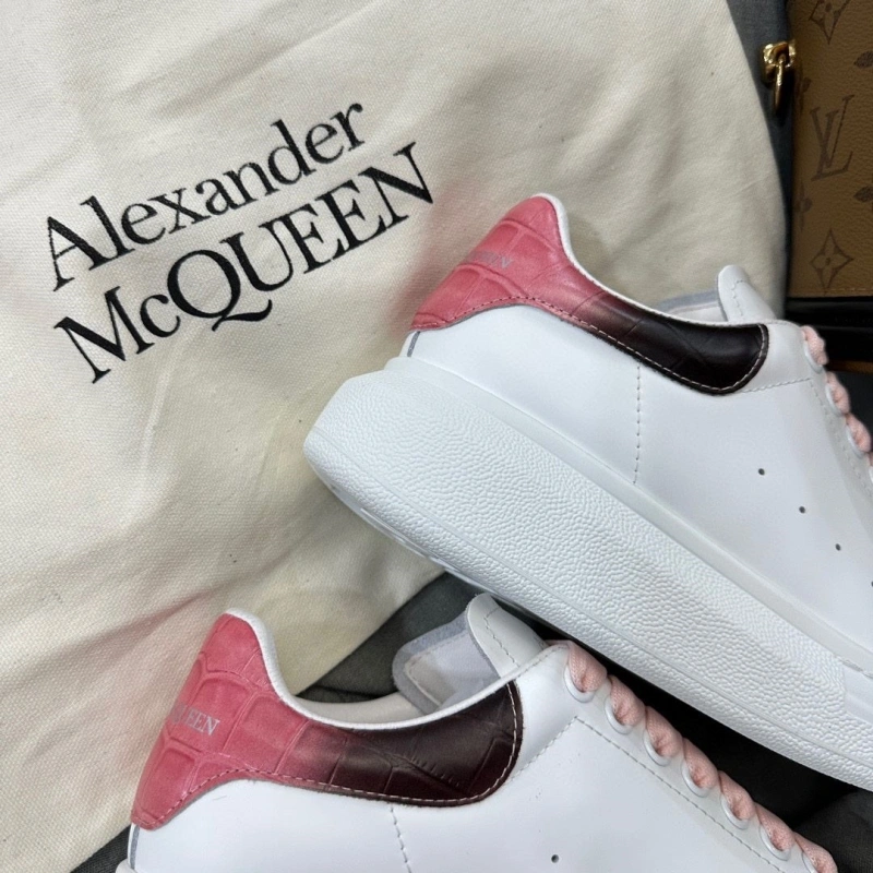 Durable Mxnclxr Sneakers 197609