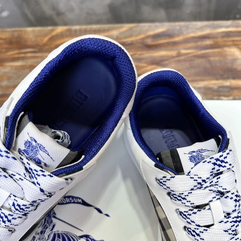 Minimalist Bxrbxrry Sneakers 115292