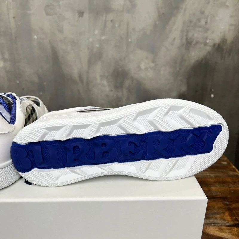 Minimalist Bxrbxrry Sneakers 115292