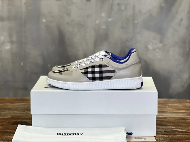Elegant Bxrbxrry Sneakers 115294
