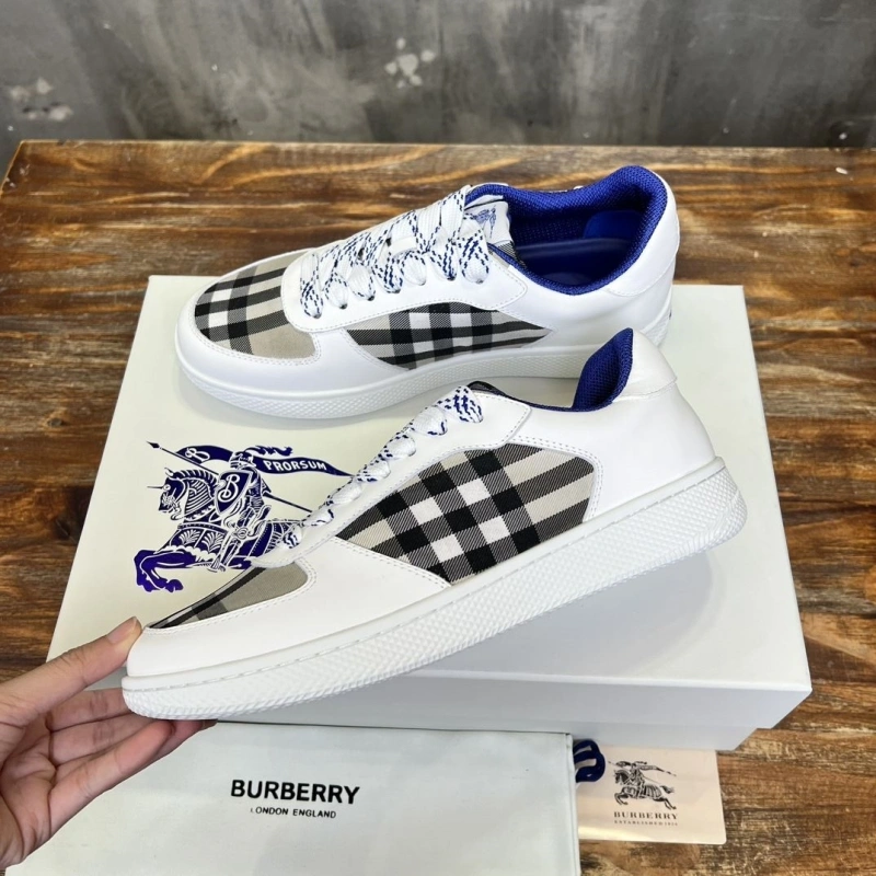 EyeCatching Bxrbxrry Sneakers 115291