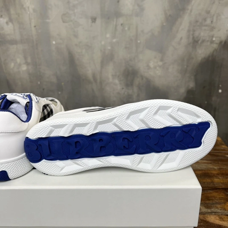 EyeCatching Bxrbxrry Sneakers 115291