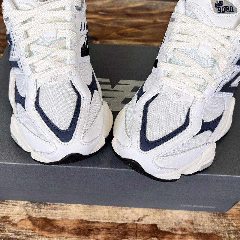 Flexible Nxkx Sneakers 199159