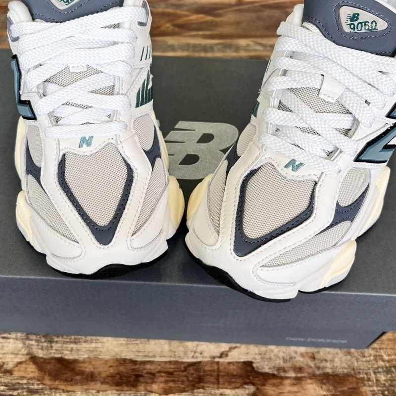Vibrant Nxkx Sneakers 199157