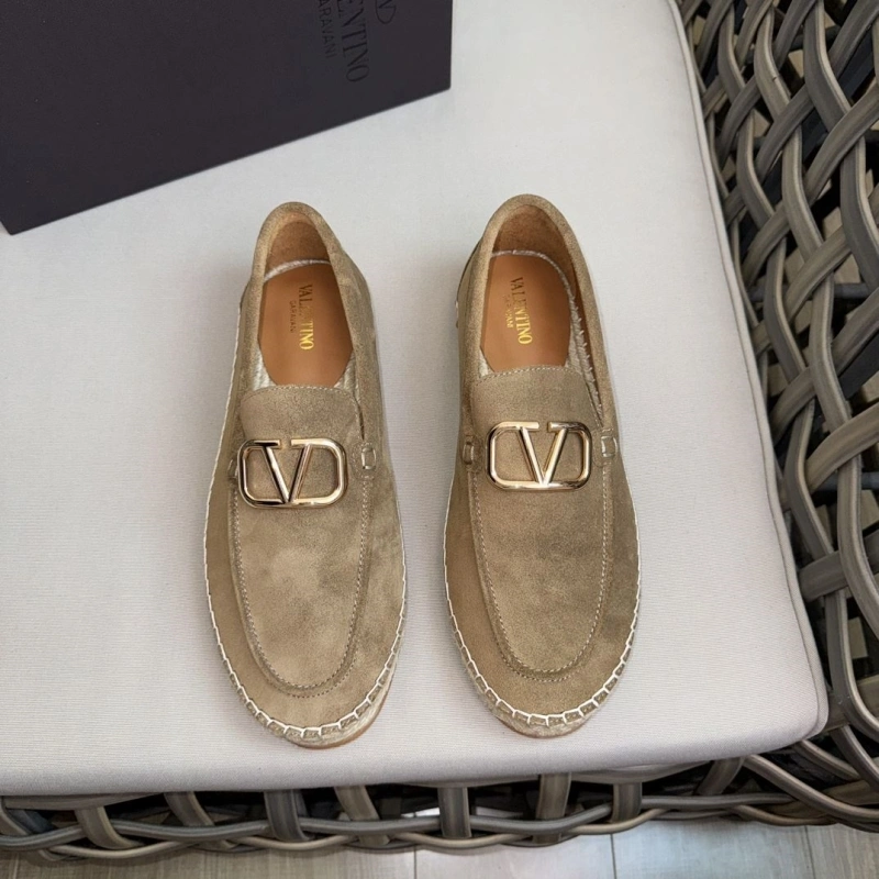 Timeless Vxlxntino Leather Shoes 231400