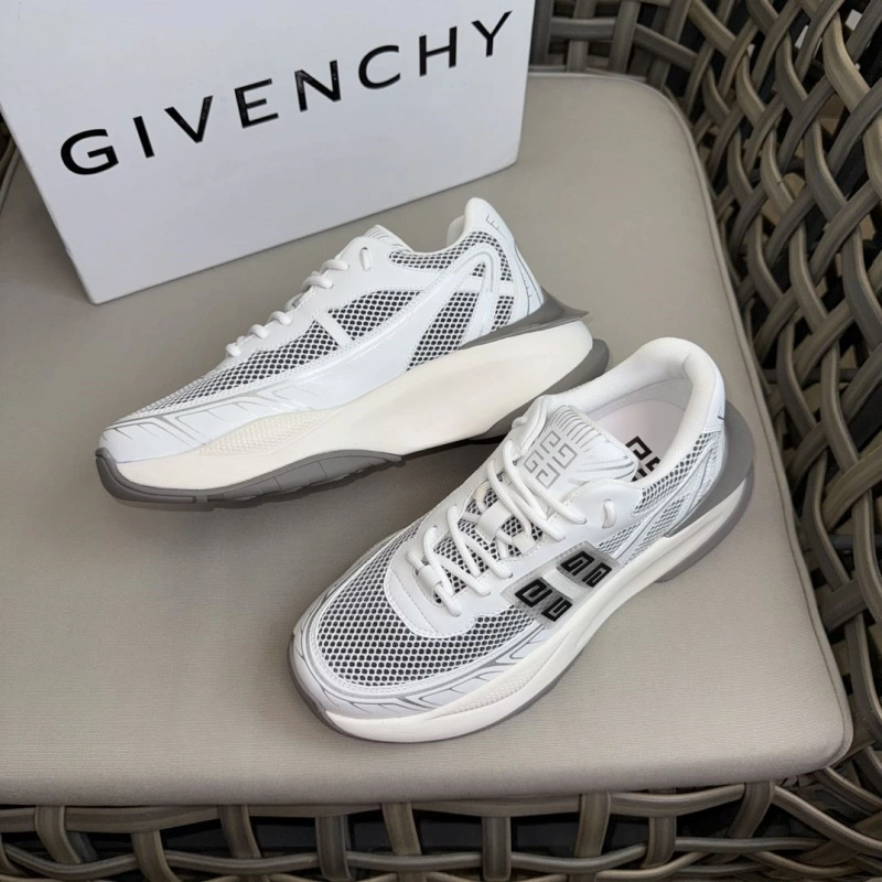 Gxvxnchy Sneakers WellDesigned 153731