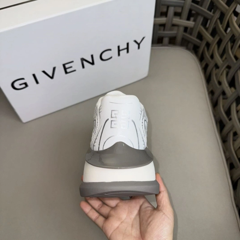 Gxvxnchy Sneakers WellDesigned 153731
