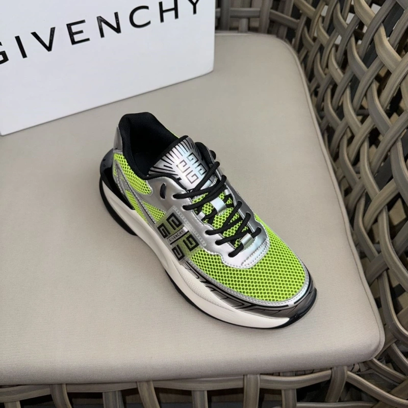 Gxvxnchy Sneakers Flexible 153739