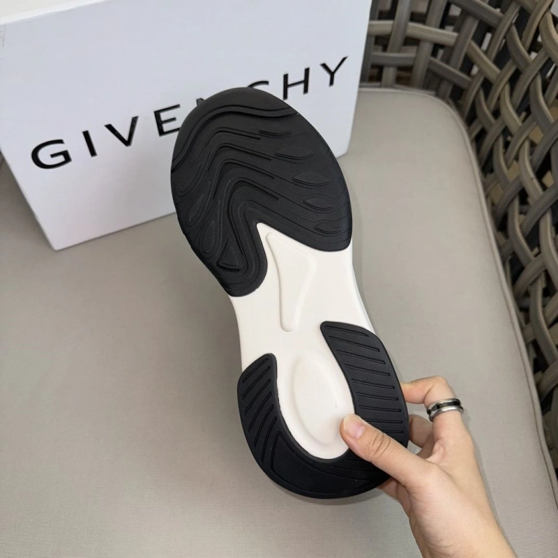 Gxvxnchy Sneakers Functional 153730