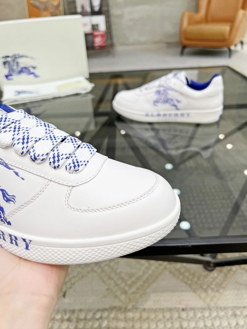 Comfortable Bxrbxrry Sneakers 115289
