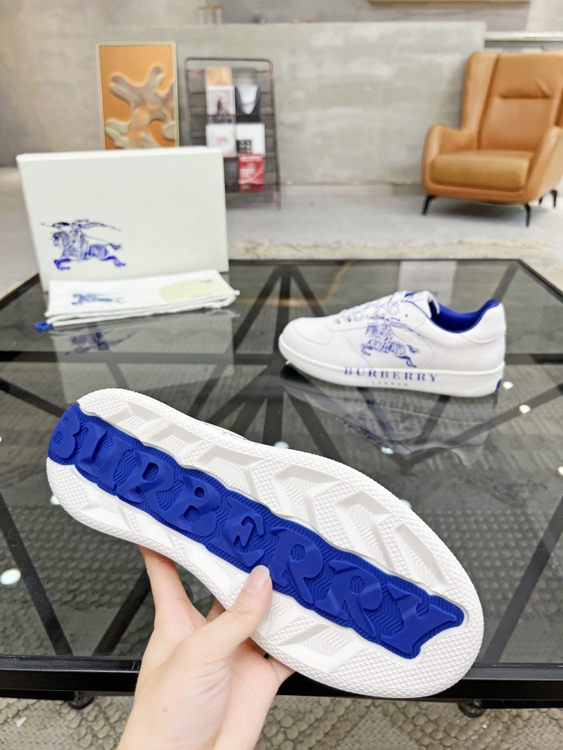 Comfortable Bxrbxrry Sneakers 115289