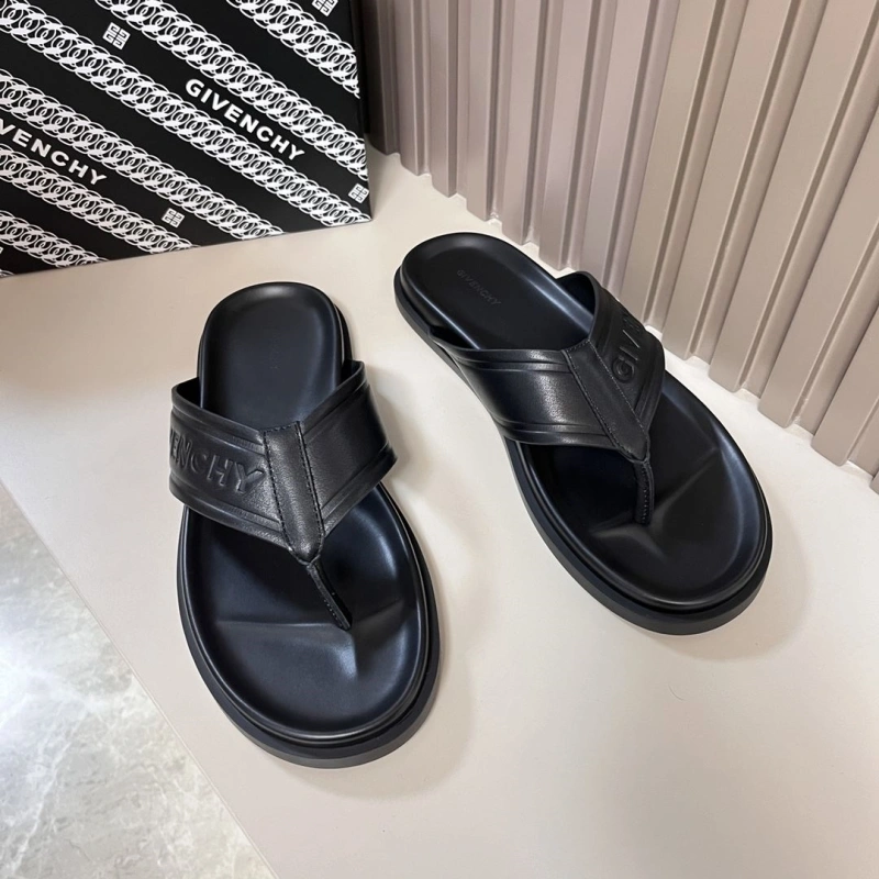 Gxvxnchy Slippers EasyMatch 153785