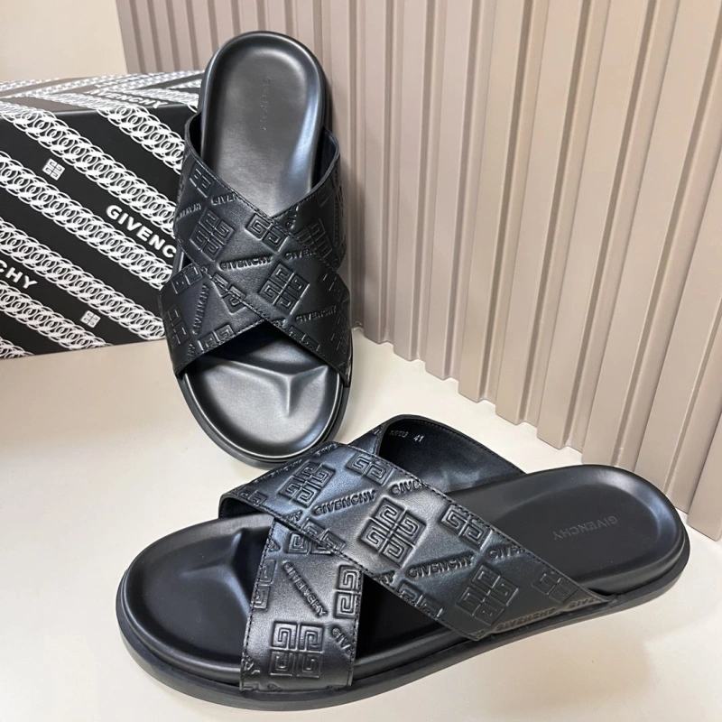 Versatile Gxvxnchy Slippers 153783
