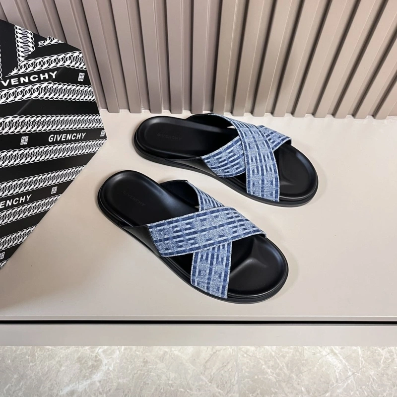 HighQuality Gxvxnchy Slippers 153781