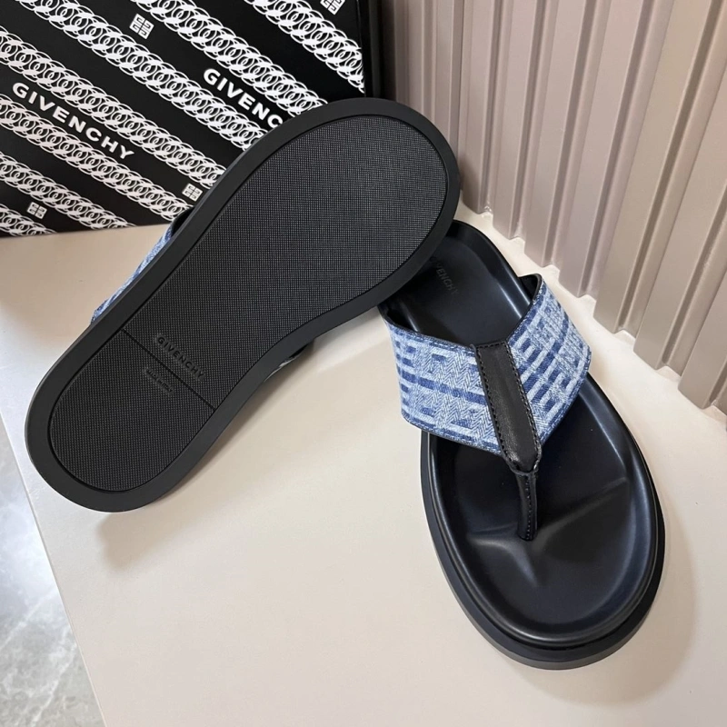 Gxvxnchy Slippers AllSeason 153773