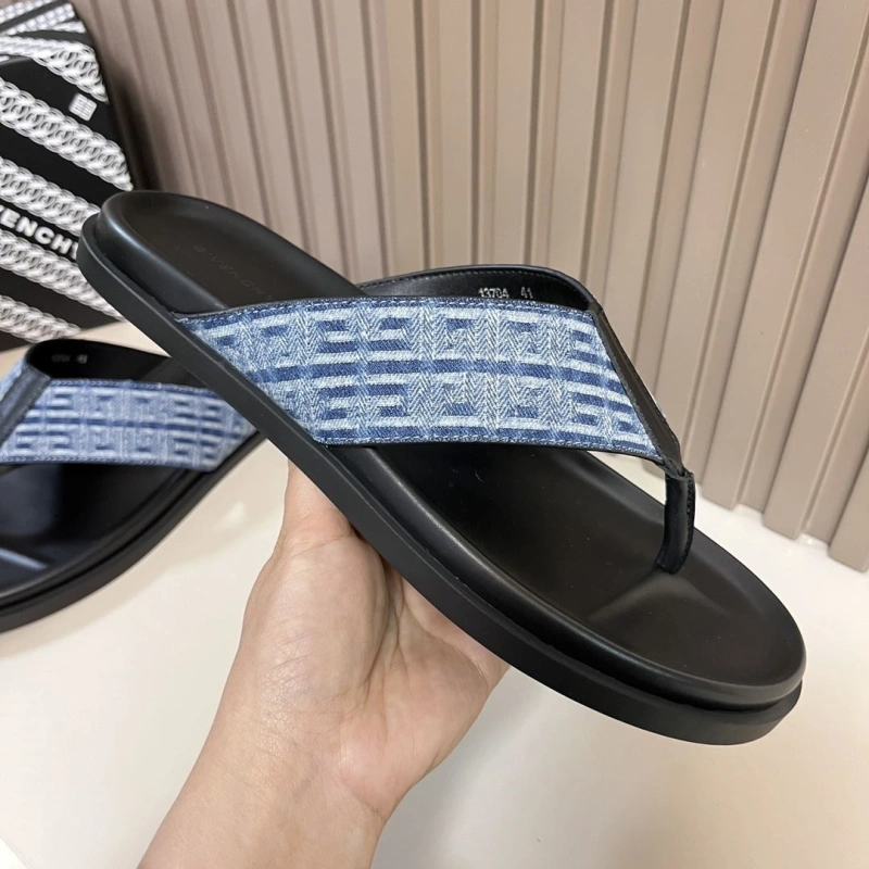 Gxvxnchy Slippers AllSeason 153773