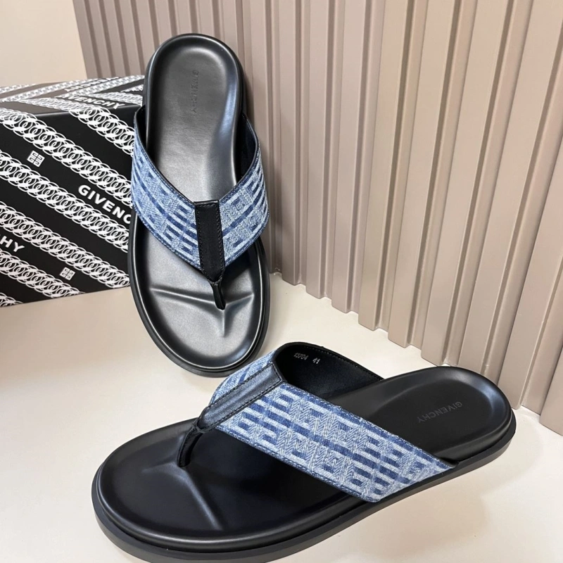 Gxvxnchy Slippers AllSeason 153773