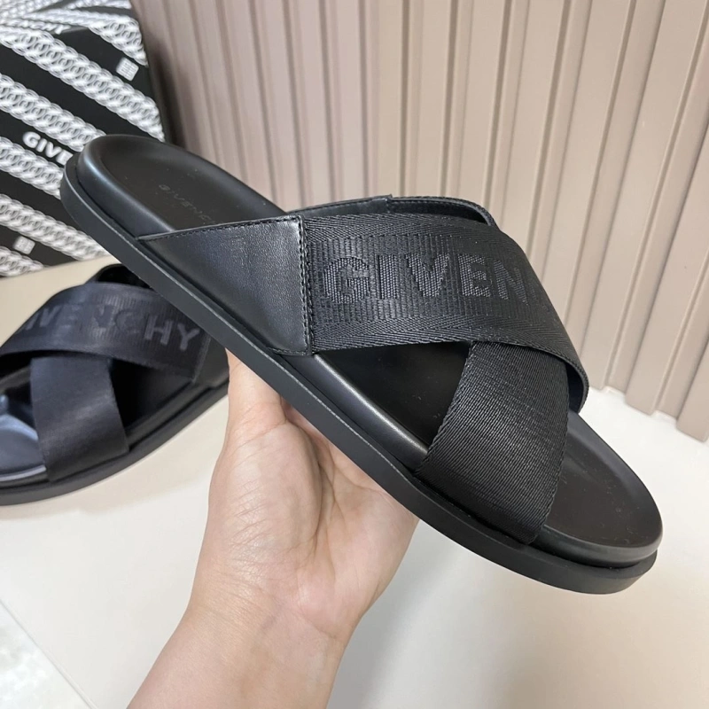 Gxvxnchy Slippers Vibrant 153780