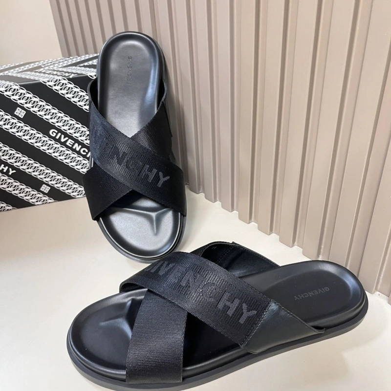 Gxvxnchy Slippers Vibrant 153780