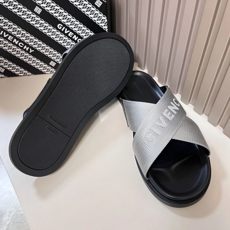 Refined Gxvxnchy Slippers 153771