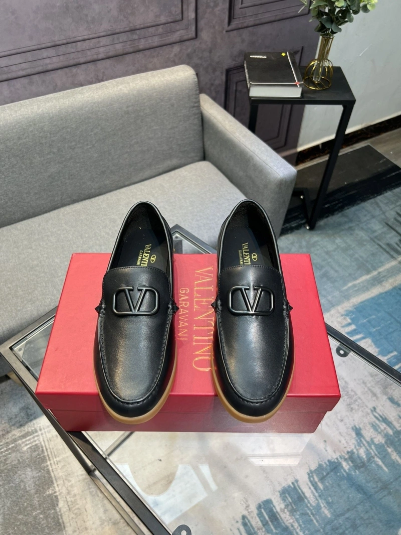 EyeCatching Vxlxntino Leather Shoes 231388