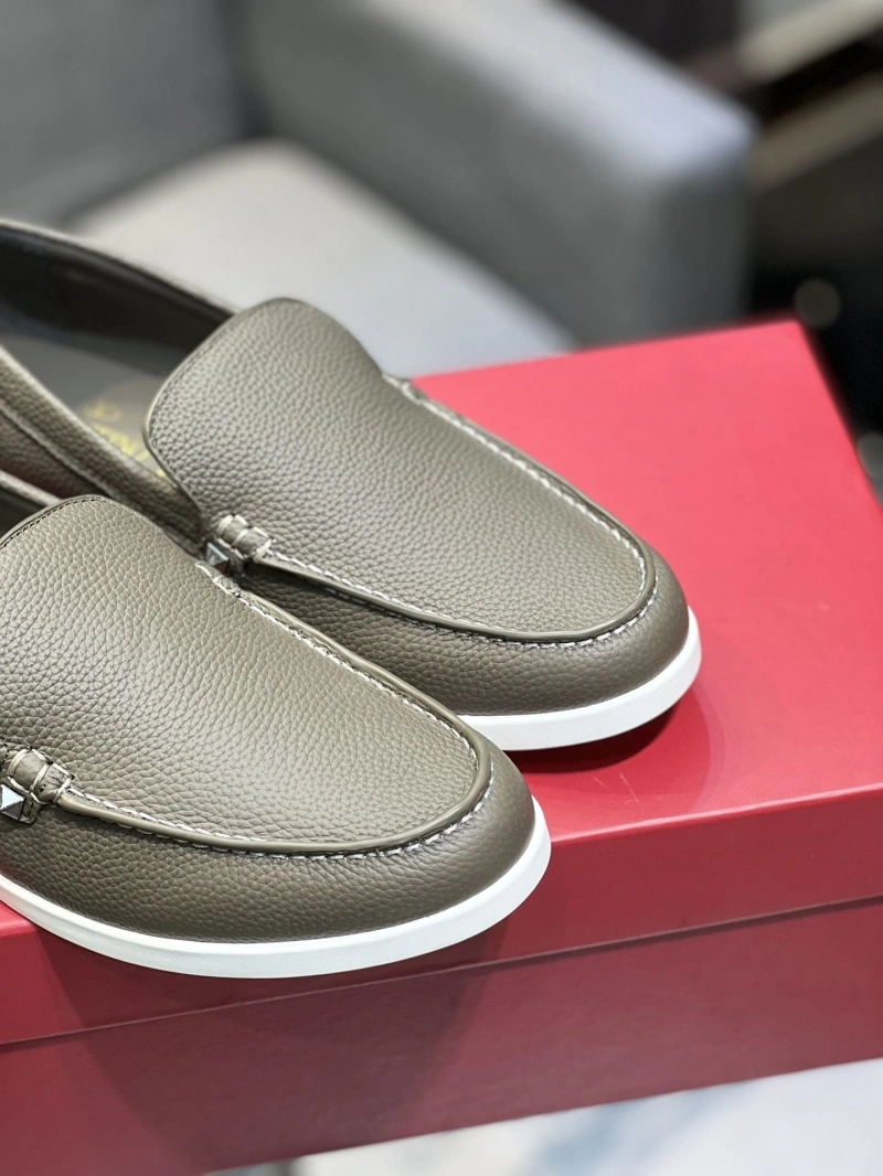 Stylish Vxlxntino Leather Shoes 231403