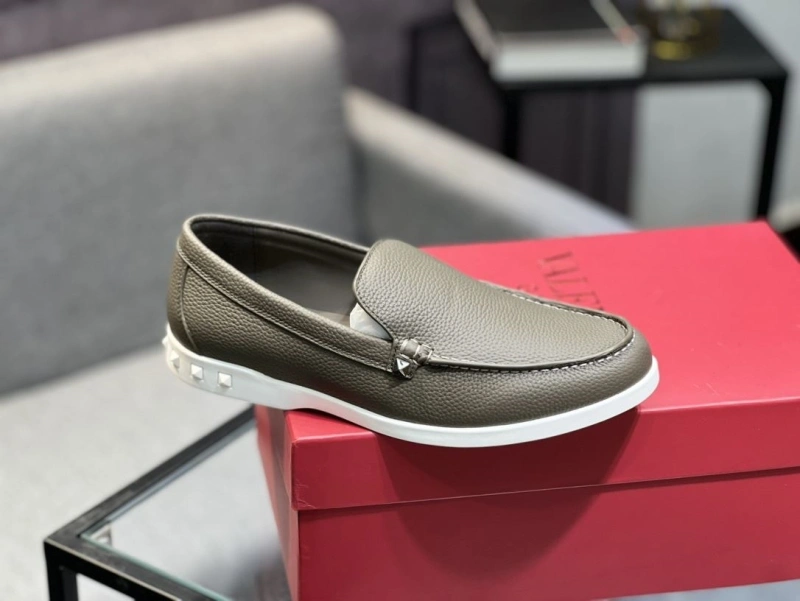 Stylish Vxlxntino Leather Shoes 231403