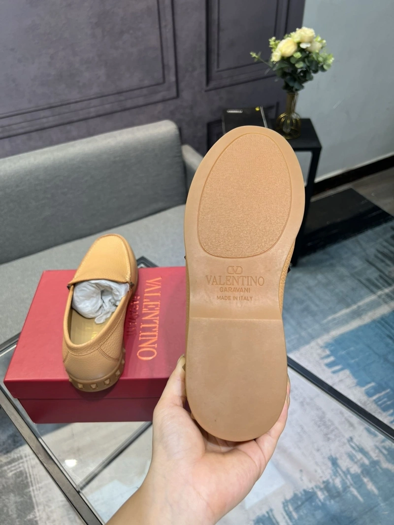 Sleek Vxlxntino Leather Shoes 231387