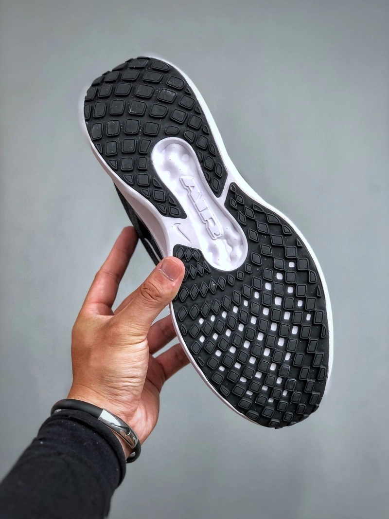 Resilient Nxkx Sneakers 199127