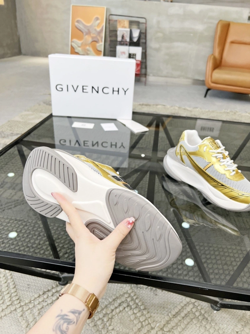 Popular Gxvxnchy Sneakers 153723