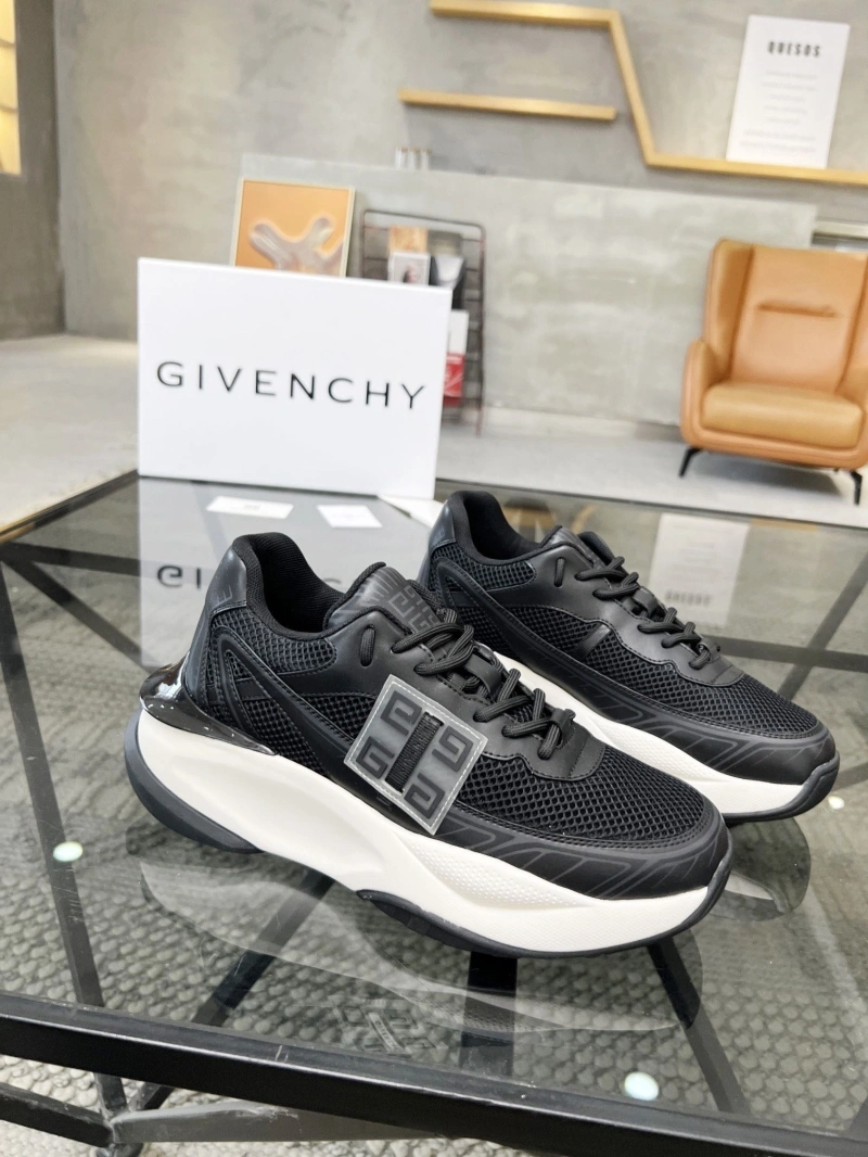 Bold Gxvxnchy Sneakers 153721