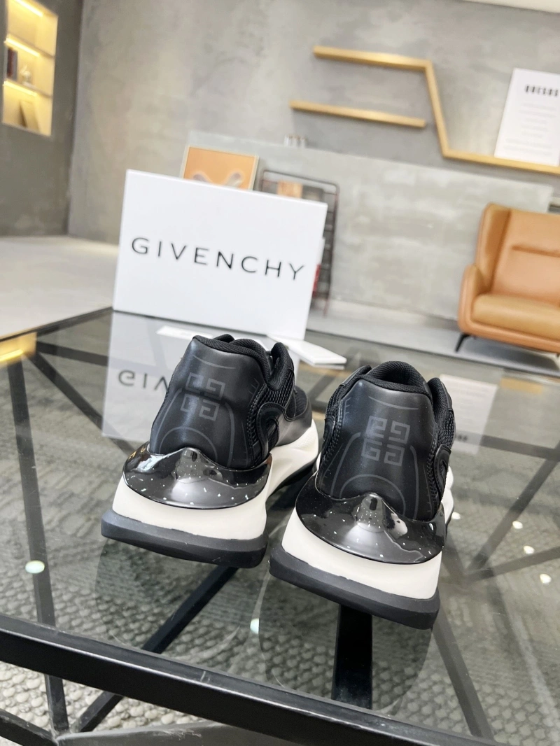 Bold Gxvxnchy Sneakers 153721