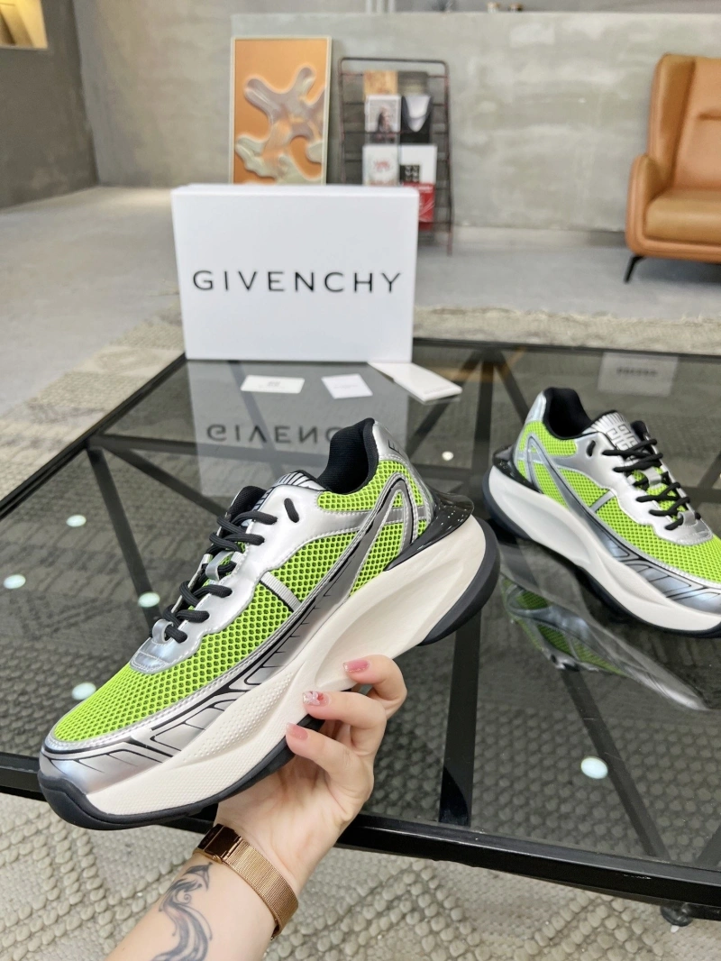 TopPick Gxvxnchy Sneakers 153719