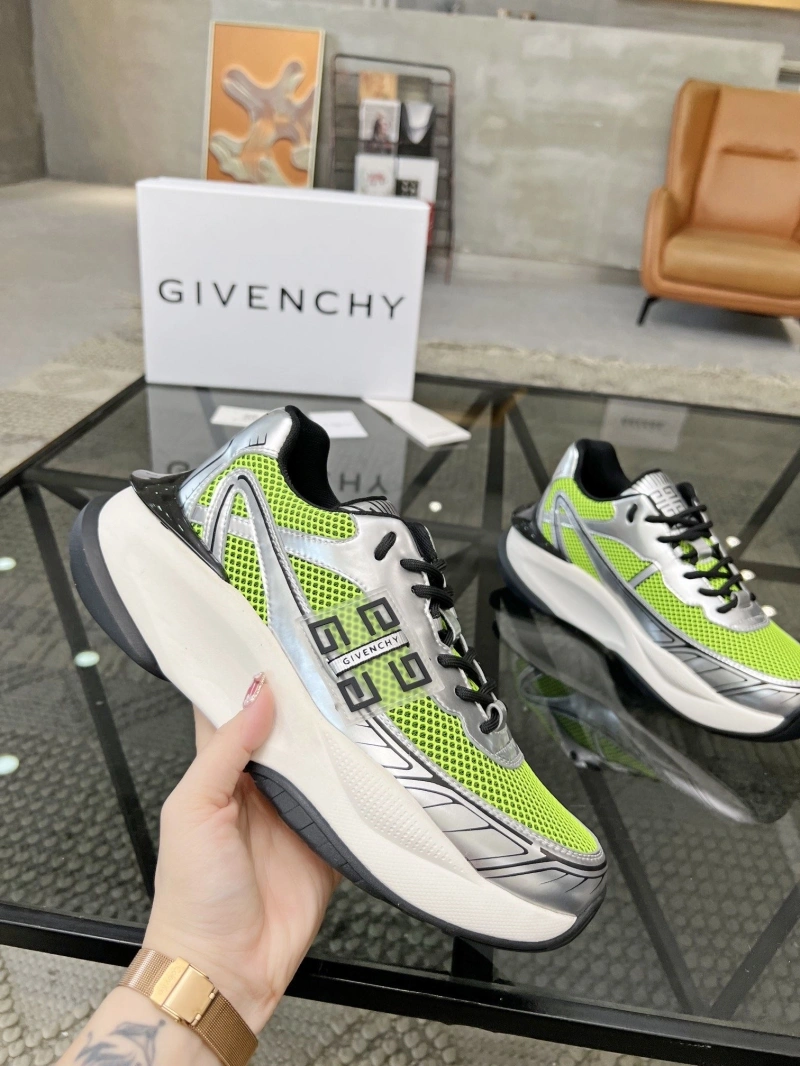 TopPick Gxvxnchy Sneakers 153719