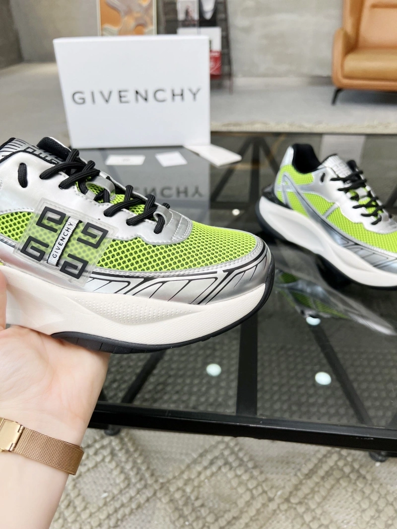 TopPick Gxvxnchy Sneakers 153719