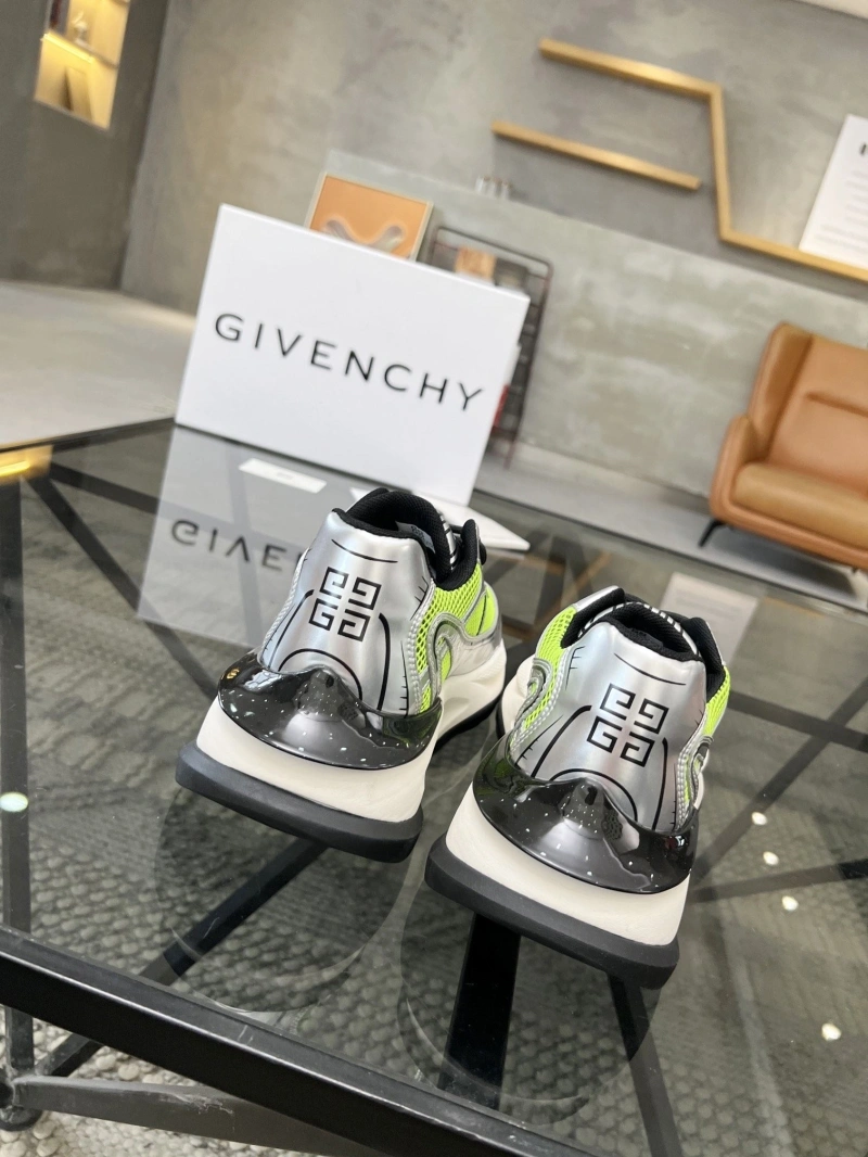 TopPick Gxvxnchy Sneakers 153719