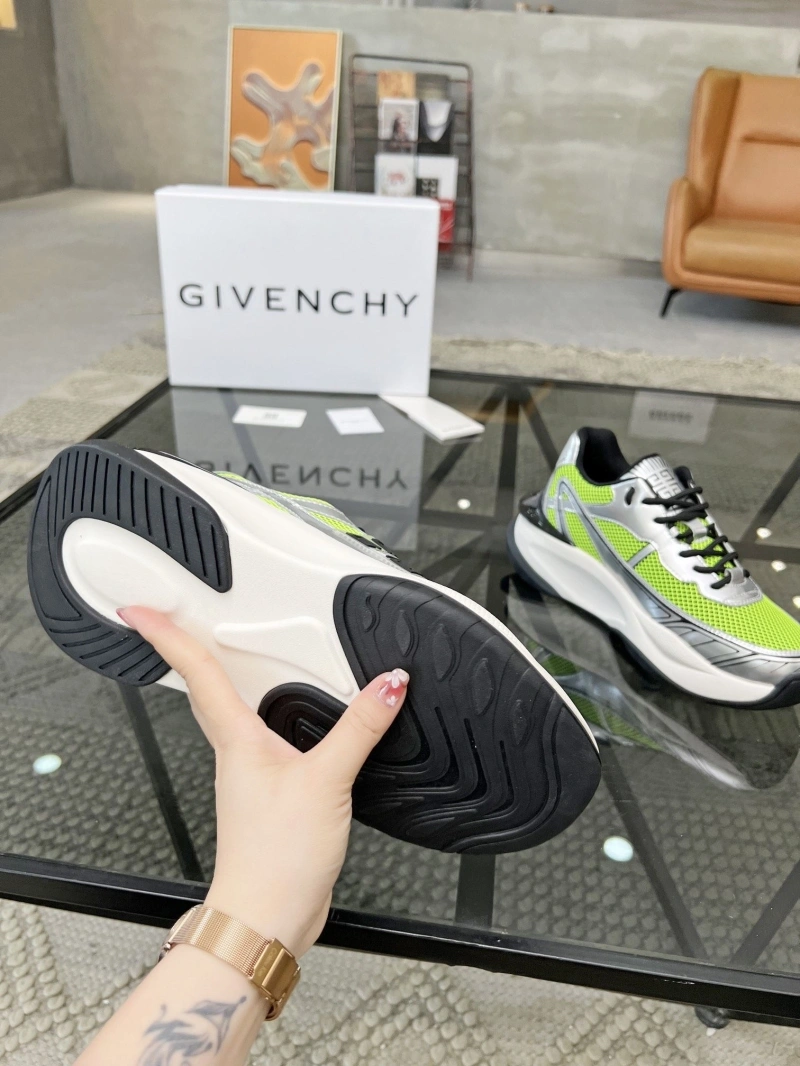 TopPick Gxvxnchy Sneakers 153719