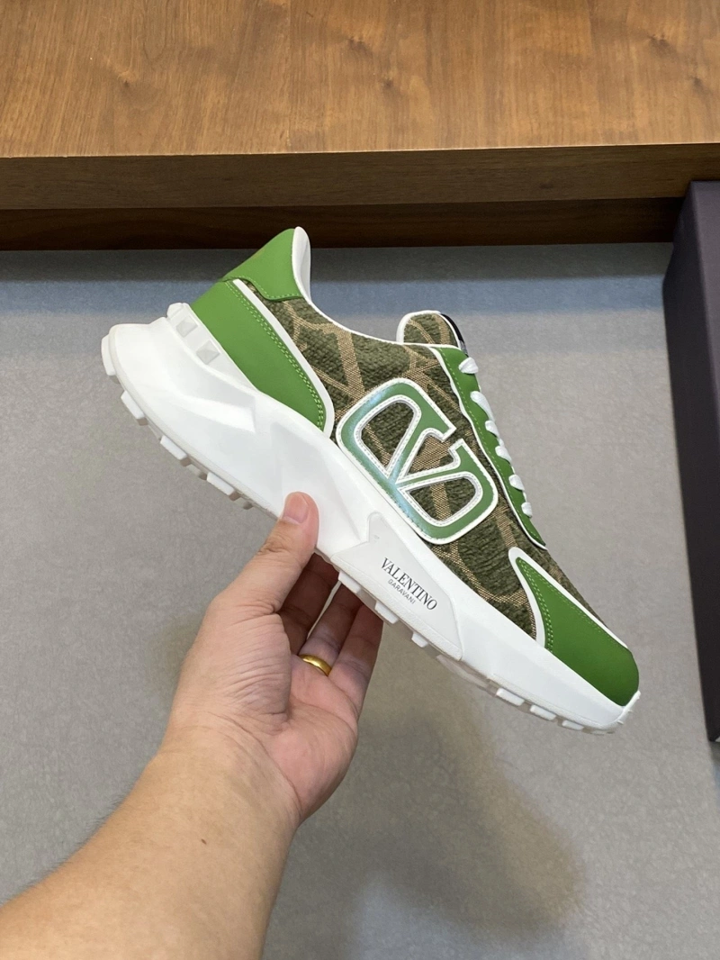 EyeCatching Vxlxntino Casual Shoes 231419