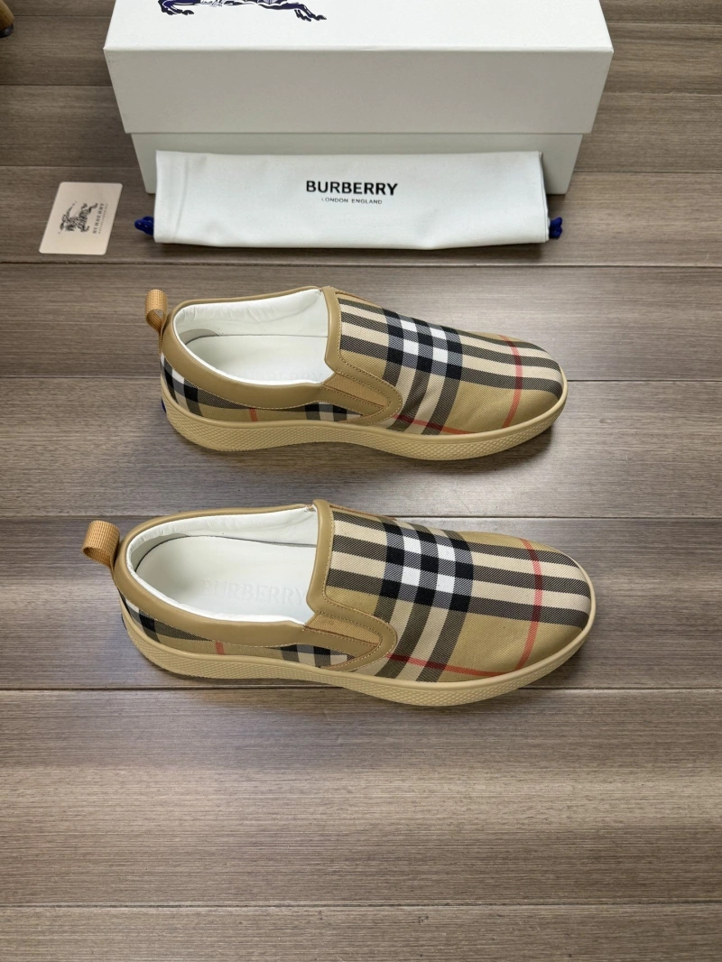 Versatile Bxrbxrry Sneakers 115271