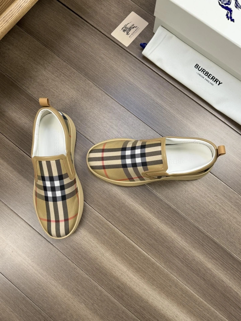 Versatile Bxrbxrry Sneakers 115271