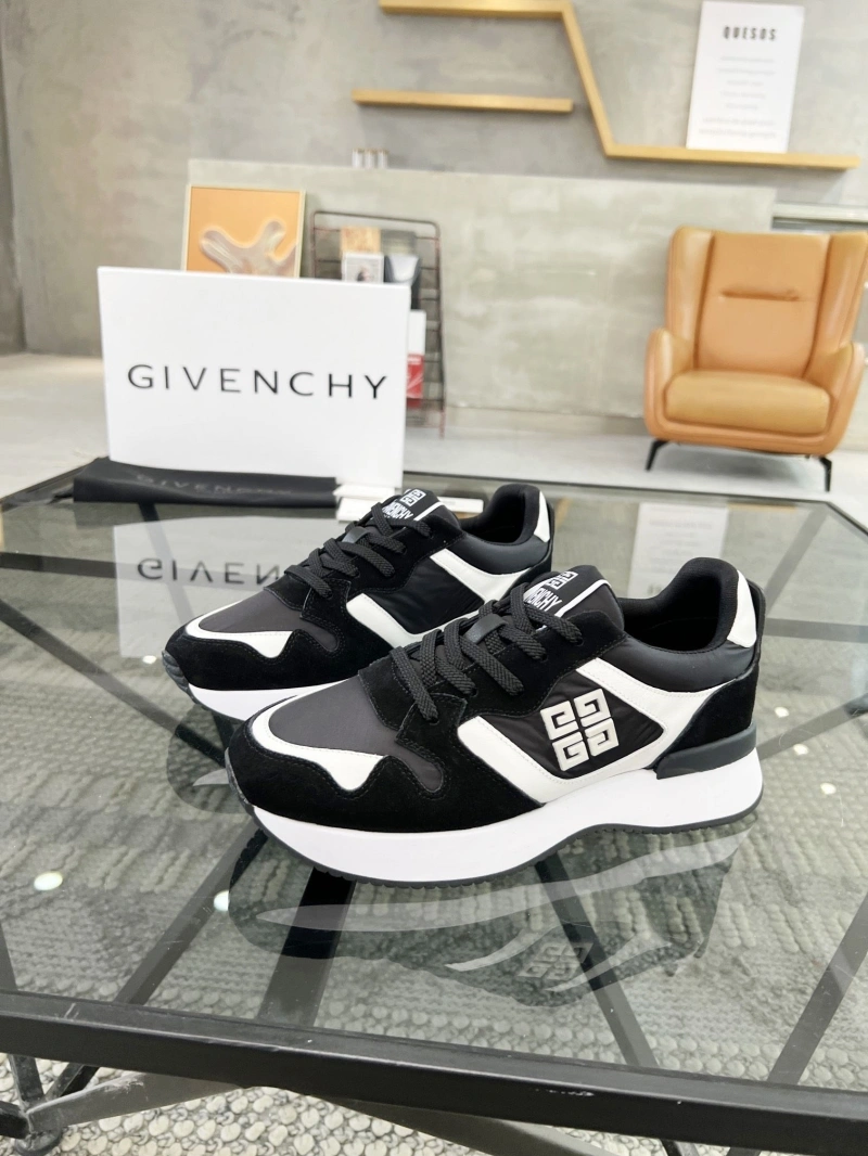 Gxvxnchy Sneakers HighQuality 153717