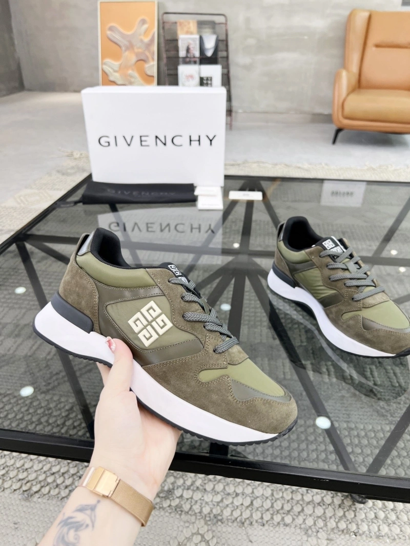 Gxvxnchy Sneakers Sophisticated 153714